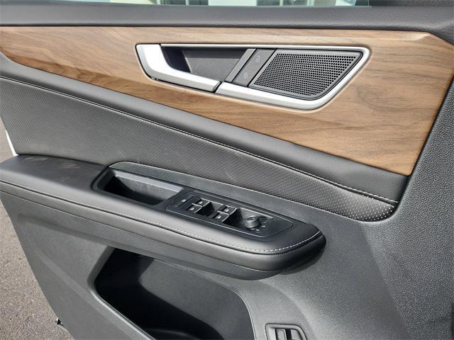 new 2026 Volkswagen Atlas car, priced at $46,922