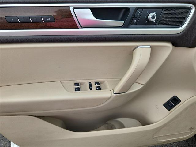 used 2016 Volkswagen Touareg car, priced at $19,095