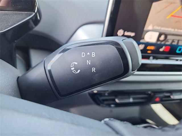 new 2025 Volkswagen ID.4 car, priced at $40,960