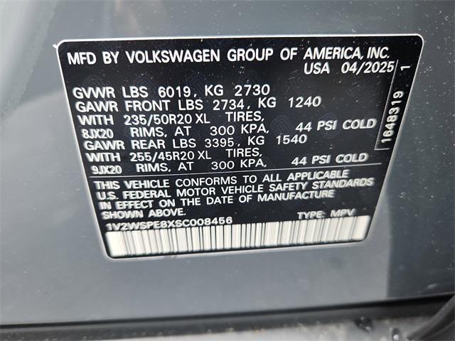 new 2025 Volkswagen ID.4 car, priced at $49,672