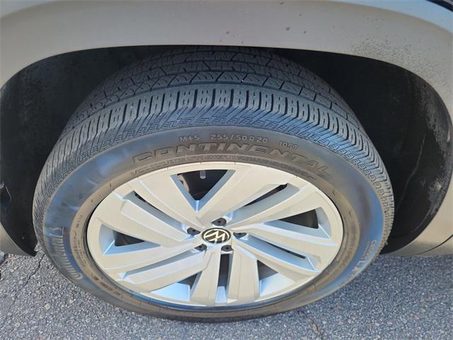 used 2022 Volkswagen Atlas Cross Sport car, priced at $25,747