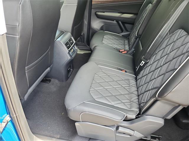 new 2025 Volkswagen Atlas car, priced at $53,221