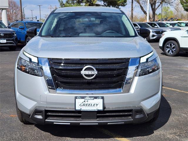 new 2025 Nissan Pathfinder car, priced at $36,934