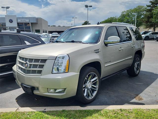 used 2013 Cadillac Escalade car, priced at $17,202