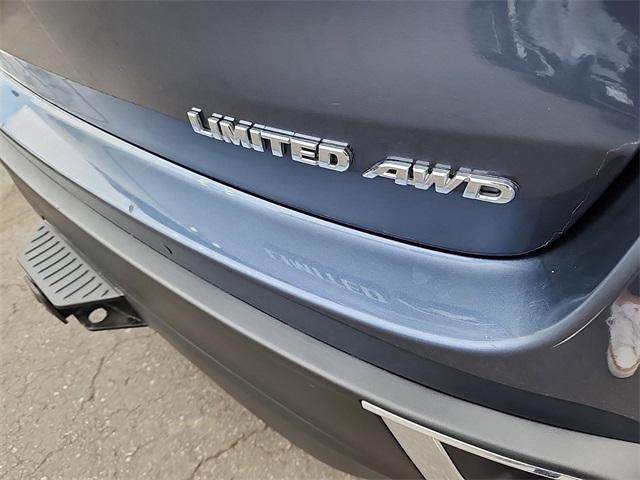 used 2019 Toyota Highlander car, priced at $25,737