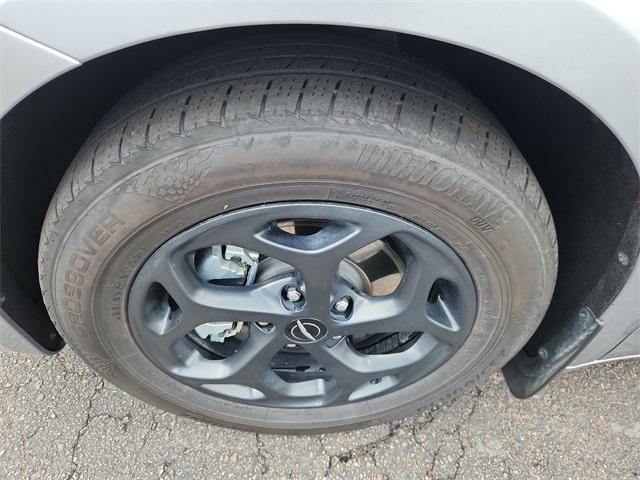 used 2021 Chrysler Pacifica Hybrid car, priced at $25,443