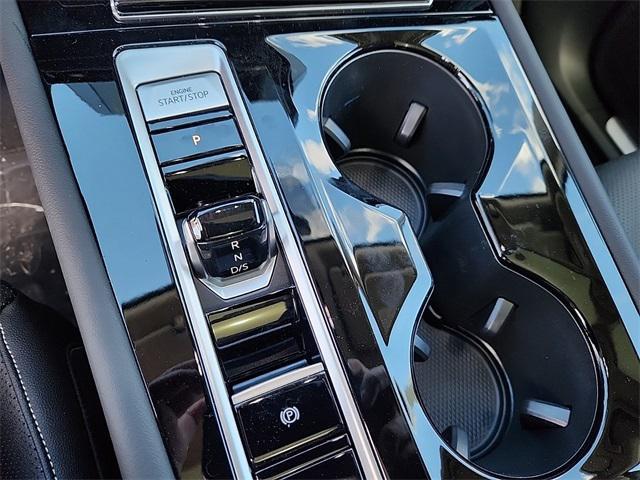 new 2025 Volkswagen Atlas car, priced at $44,043
