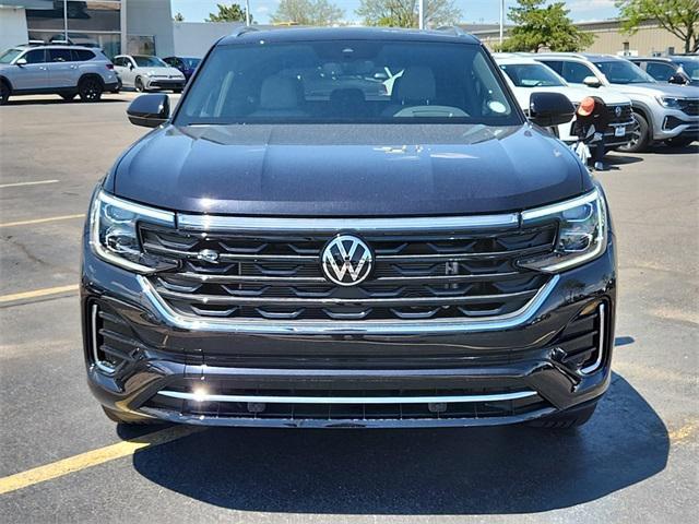 new 2024 Volkswagen Atlas Cross Sport car, priced at $45,542