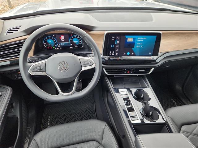 used 2024 Volkswagen Atlas car, priced at $35,253
