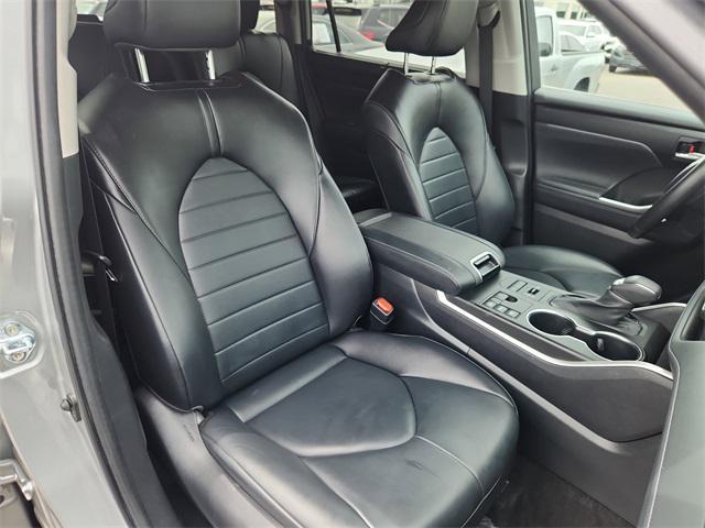 used 2023 Toyota Highlander car, priced at $37,363
