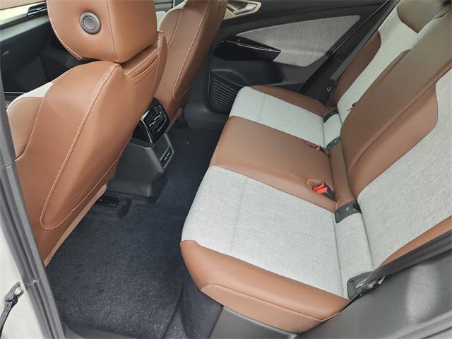 new 2025 Volkswagen ID.4 car, priced at $44,182