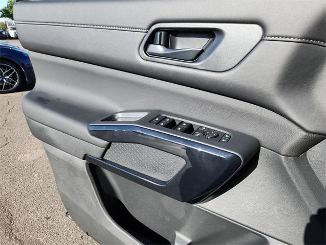 new 2025 Nissan Pathfinder car, priced at $35,866