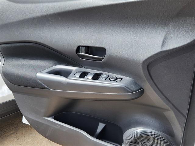new 2025 Nissan Kicks car, priced at $22,857