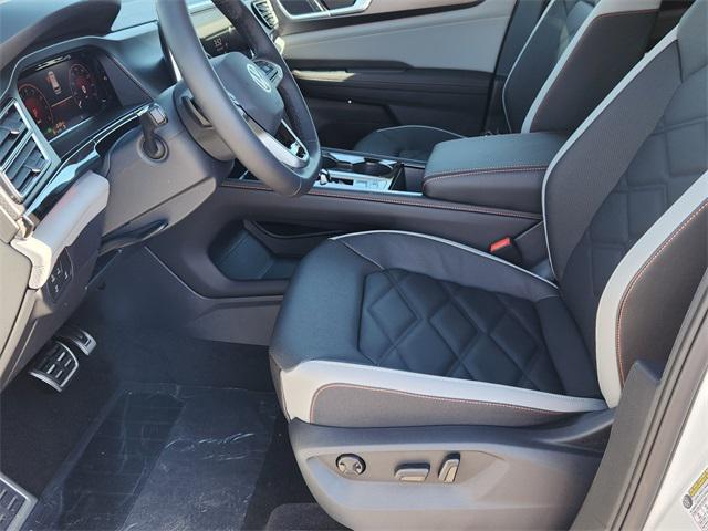 new 2026 Volkswagen Atlas car, priced at $48,694