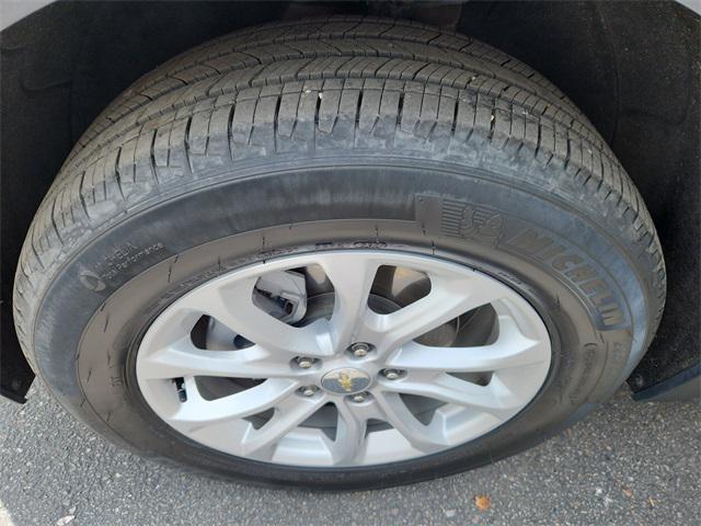 used 2021 Chevrolet Equinox car, priced at $18,499