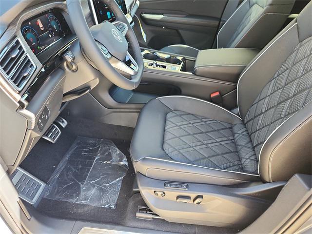 new 2026 Volkswagen Atlas car, priced at $55,738