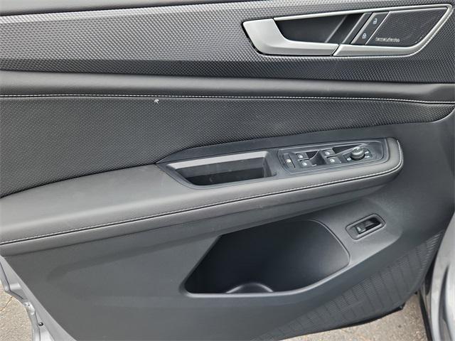 new 2026 Volkswagen Atlas Cross Sport car, priced at $53,293