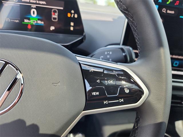 new 2025 Volkswagen ID.4 car, priced at $45,847