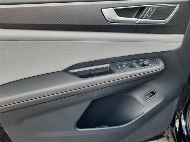 new 2025 Volkswagen Atlas car, priced at $46,577