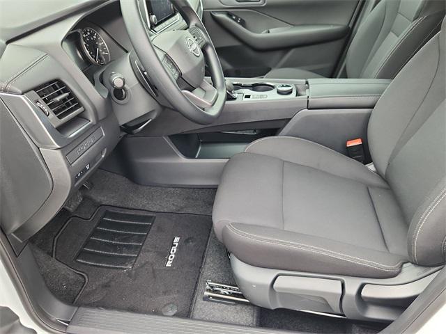 used 2025 Nissan Rogue car, priced at $29,999