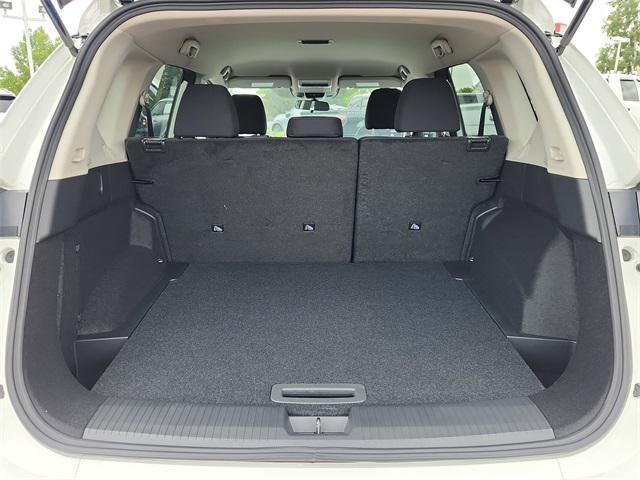 used 2025 Nissan Rogue car, priced at $29,999