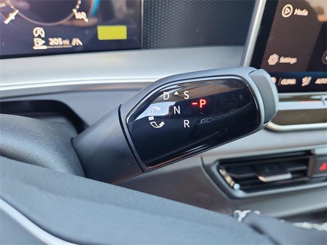 new 2025 Volkswagen Tiguan car, priced at $33,965