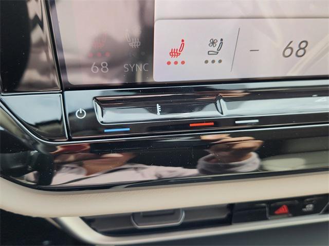 new 2026 Volkswagen Atlas car, priced at $40,832