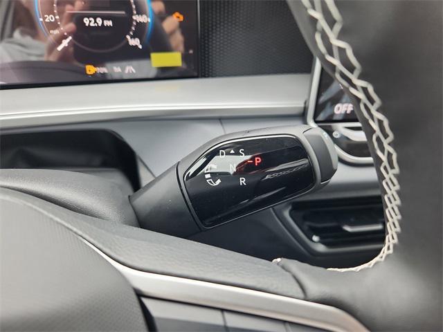 new 2025 Volkswagen Tiguan car, priced at $32,933