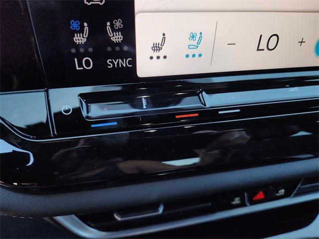 new 2026 Volkswagen Atlas Cross Sport car, priced at $53,293