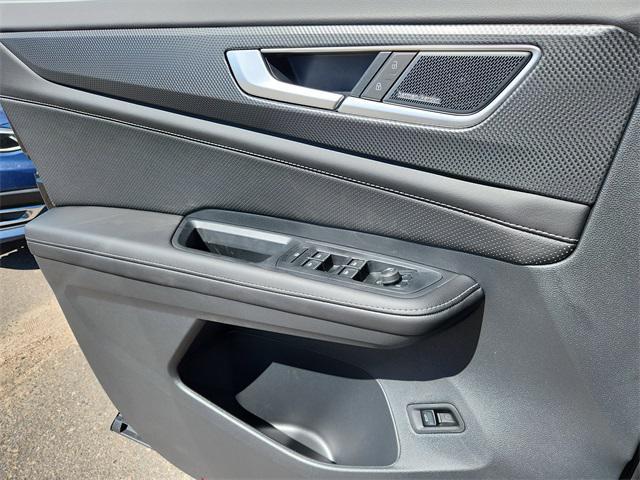 new 2026 Volkswagen Atlas Cross Sport car, priced at $53,293