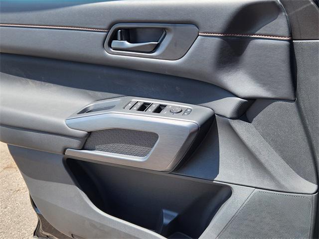 new 2025 Nissan Pathfinder car, priced at $38,260