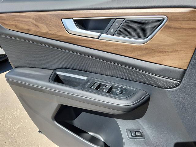 new 2026 Volkswagen Atlas car, priced at $45,315