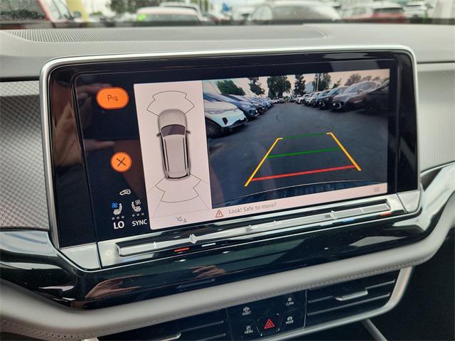 new 2025 Volkswagen Atlas car, priced at $42,714
