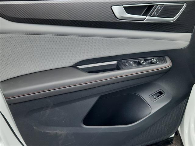 new 2025 Volkswagen Atlas car, priced at $42,714