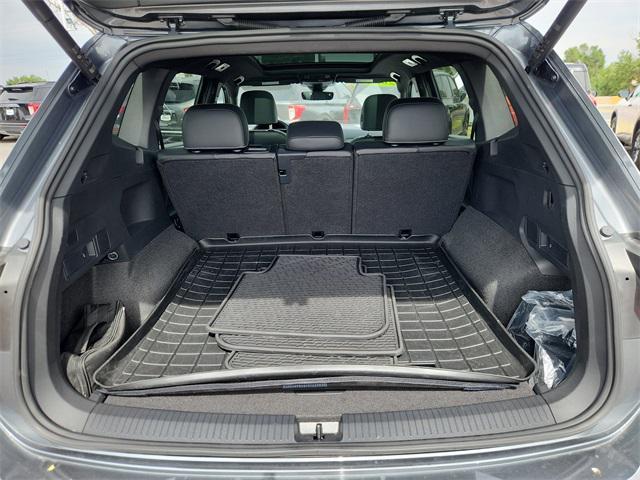 used 2024 Volkswagen Tiguan car, priced at $32,999