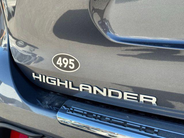 used 2022 Toyota Highlander car, priced at $35,990