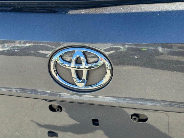 used 2022 Toyota Highlander car, priced at $35,990