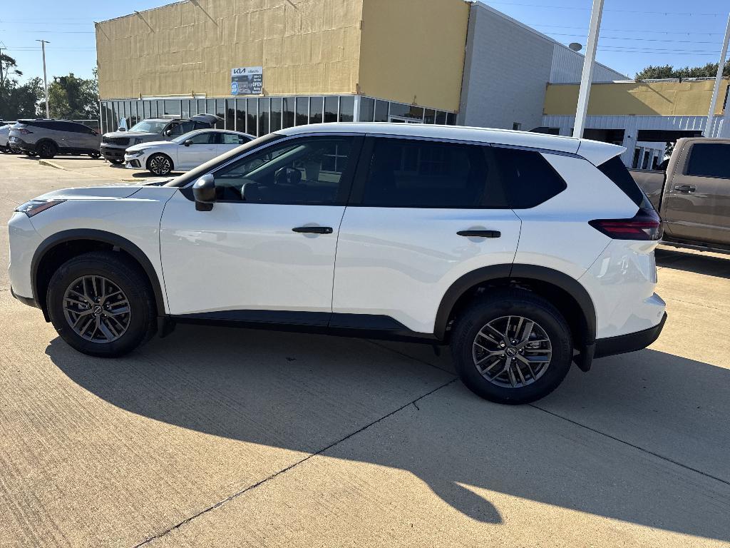 used 2025 Nissan Rogue car, priced at $23,899
