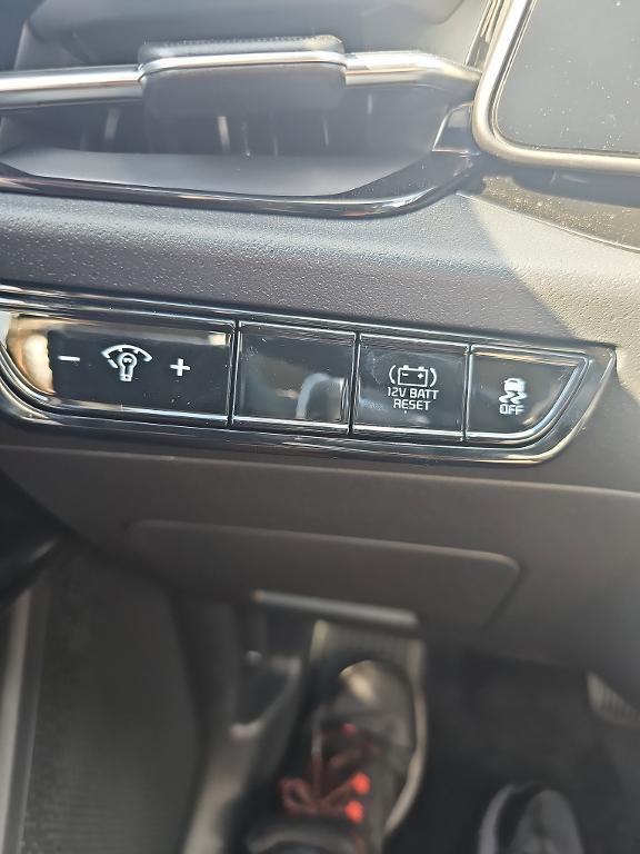 used 2025 Kia Niro car, priced at $24,399