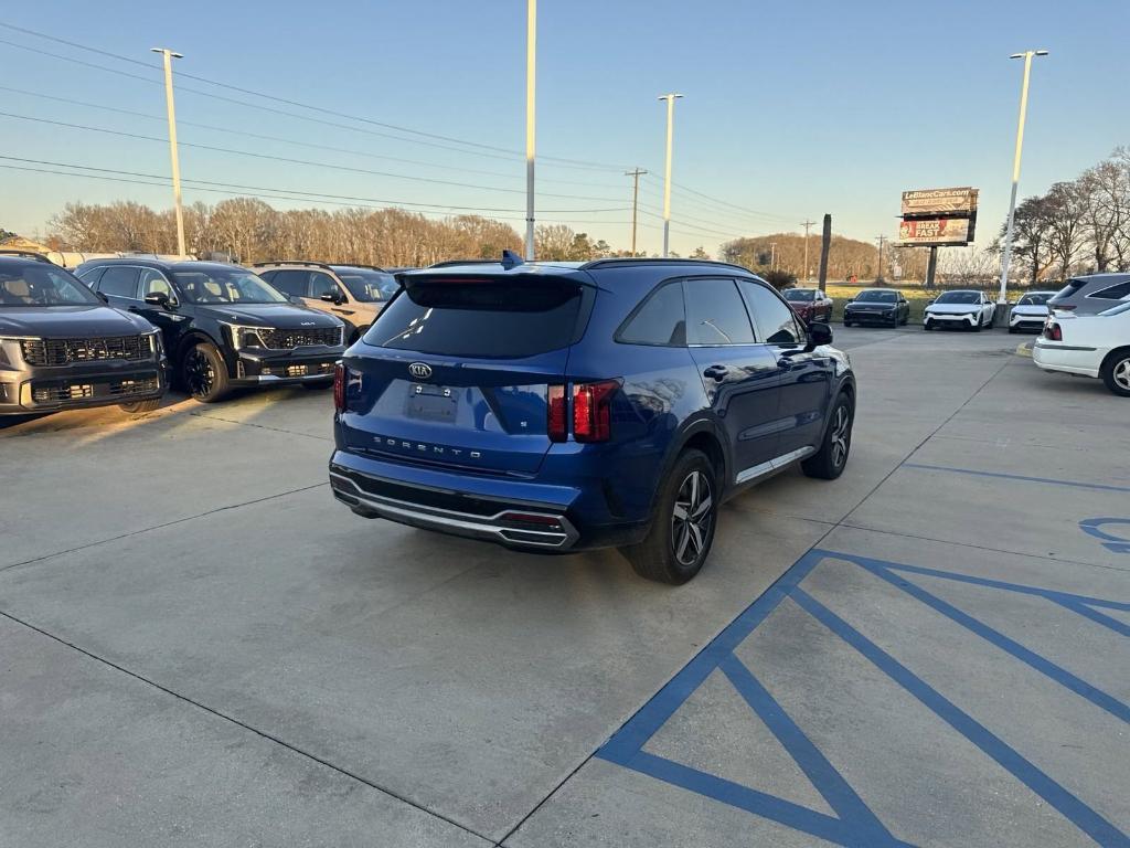 used 2021 Kia Sorento car, priced at $19,899