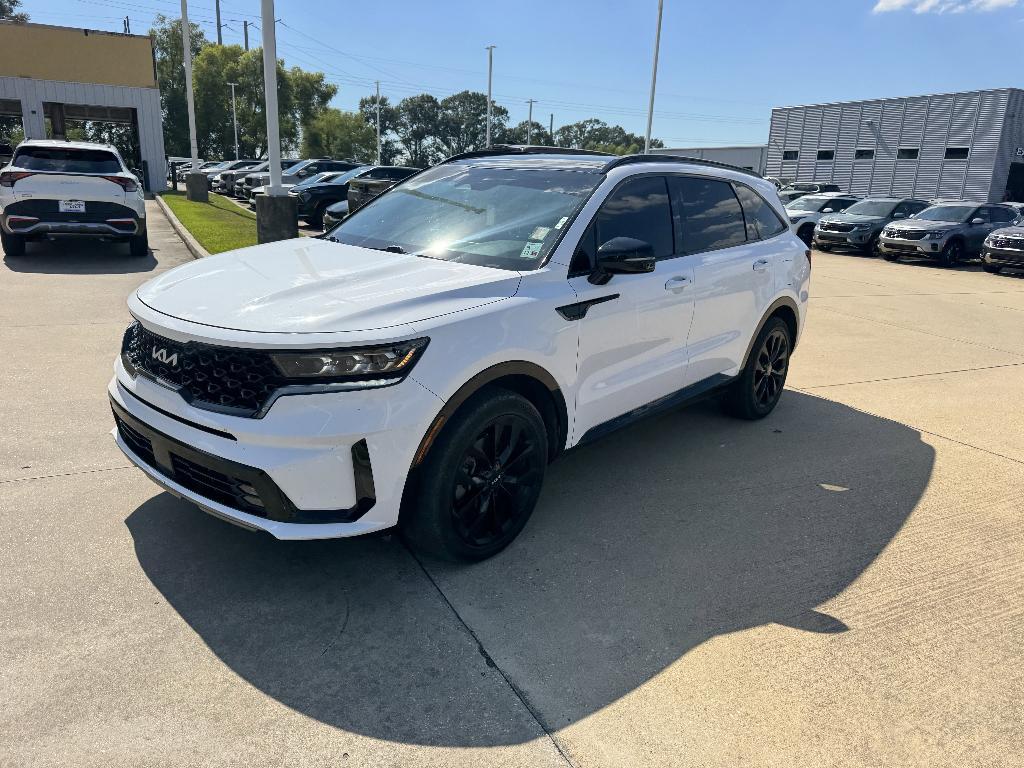used 2022 Kia Sorento car, priced at $22,899