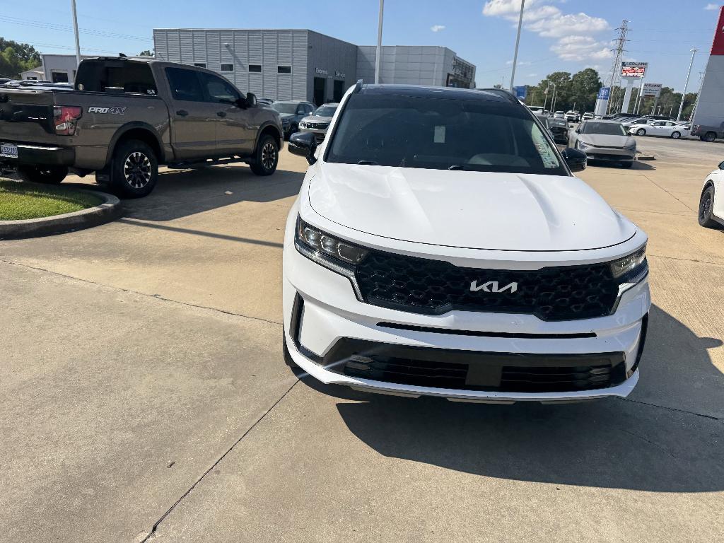 used 2022 Kia Sorento car, priced at $22,899