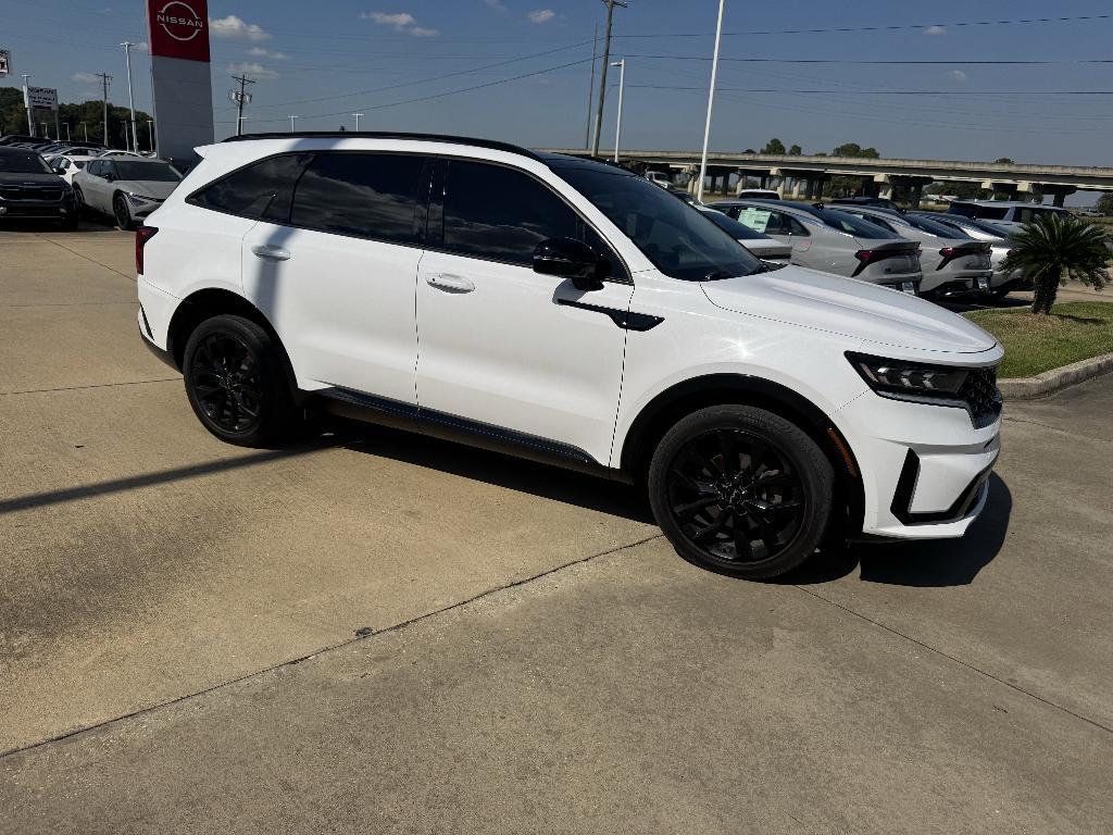 used 2022 Kia Sorento car, priced at $22,899