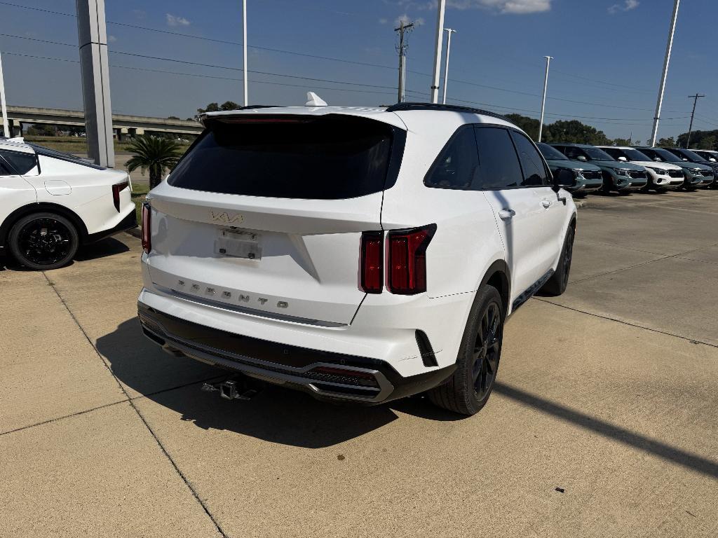 used 2022 Kia Sorento car, priced at $22,899