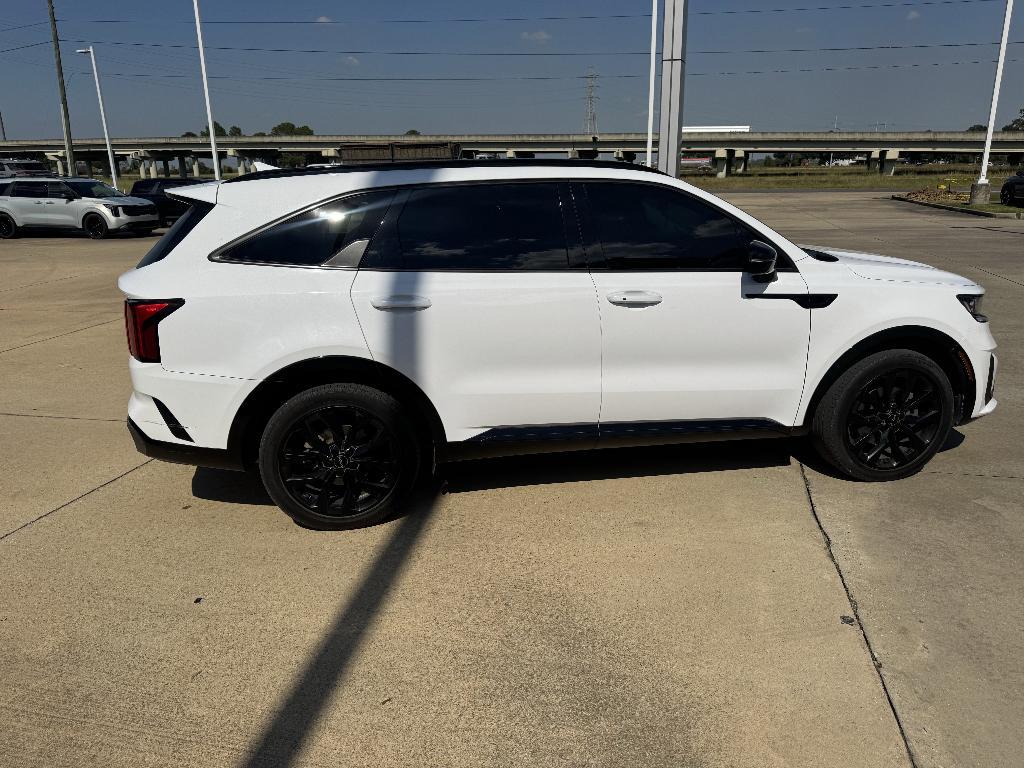 used 2022 Kia Sorento car, priced at $22,899
