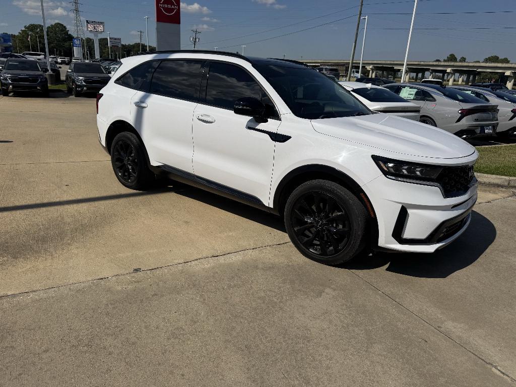 used 2022 Kia Sorento car, priced at $22,899