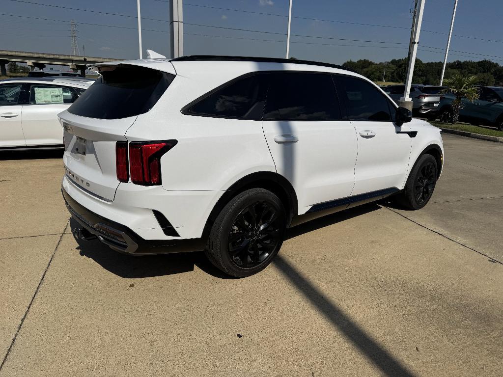 used 2022 Kia Sorento car, priced at $22,899