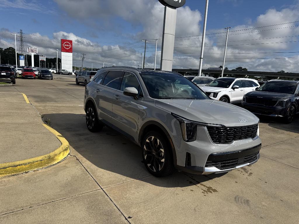 used 2025 Kia Sorento car, priced at $39,899