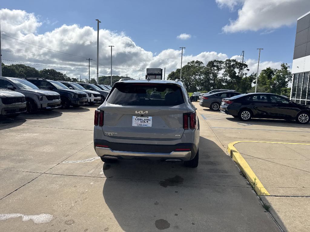 used 2025 Kia Sorento car, priced at $39,899