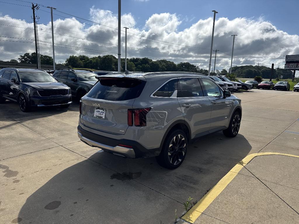 used 2025 Kia Sorento car, priced at $39,899